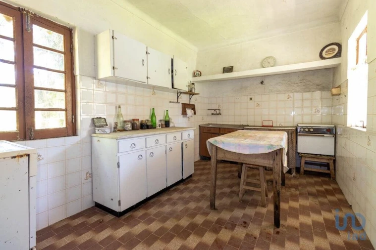 Moradia T3 para Venda em Poiares (Santo Andre)