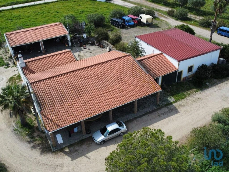 Moradia T4 para Venda em Mourão Foto 3