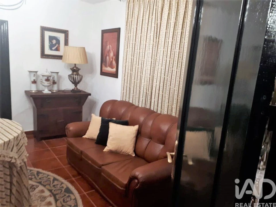 Moradia T4 para Venda em Mourão Foto 17