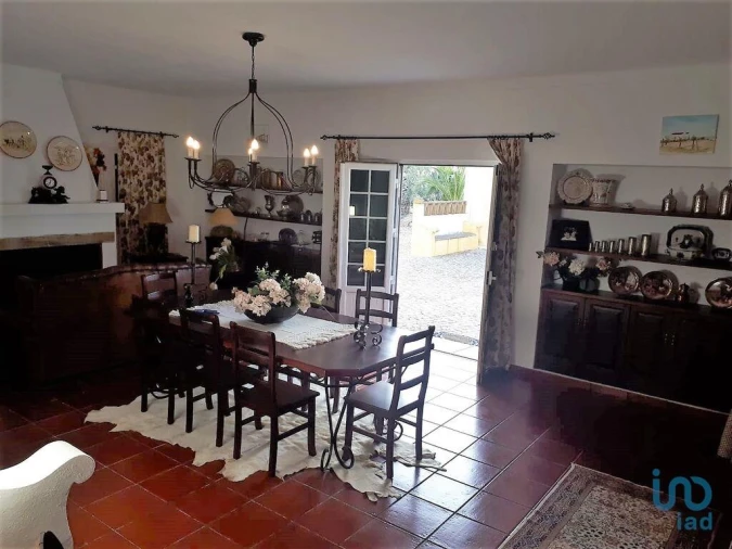 Moradia T4 para Venda em Mourão Foto 10