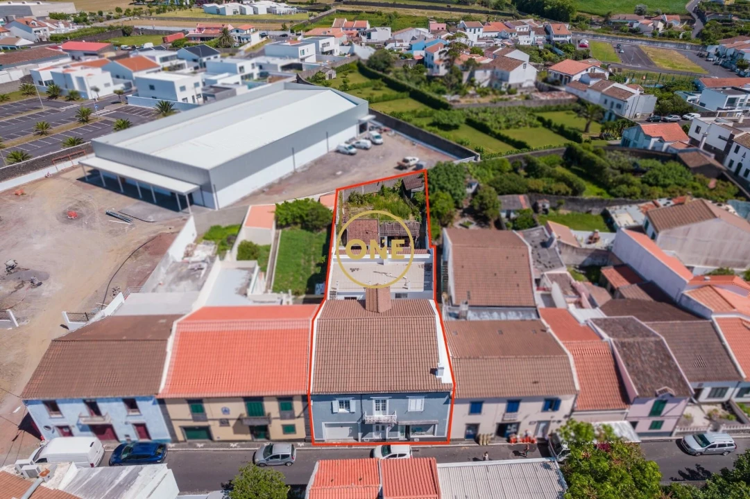 Moradia T3 para Venda em Ribeira Grande (Matriz) Foto 2