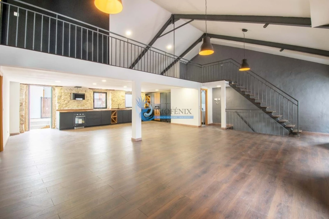 Prédio para Venda em Monchique Foto 1