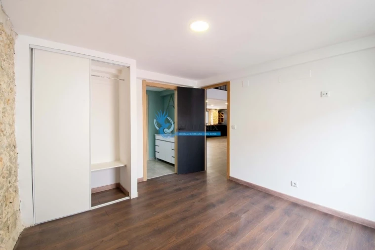 Prédio para Venda em Monchique Foto 14