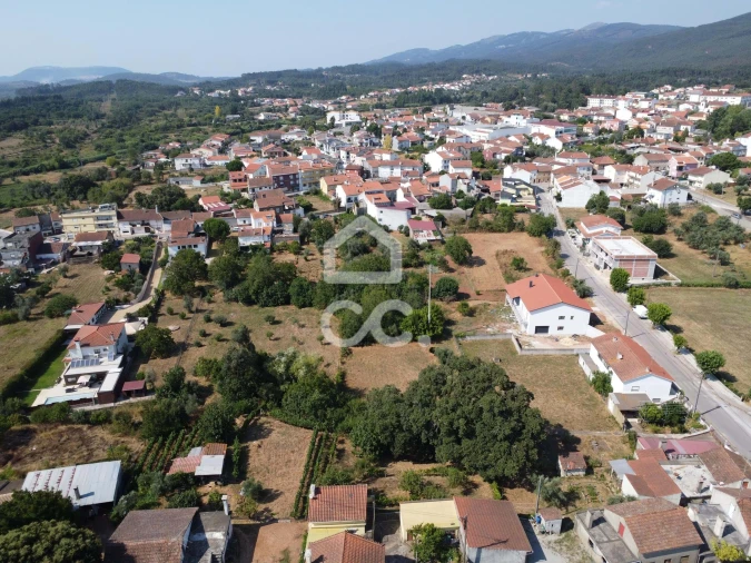 Moradia T4 para Venda em Avelar Foto 20