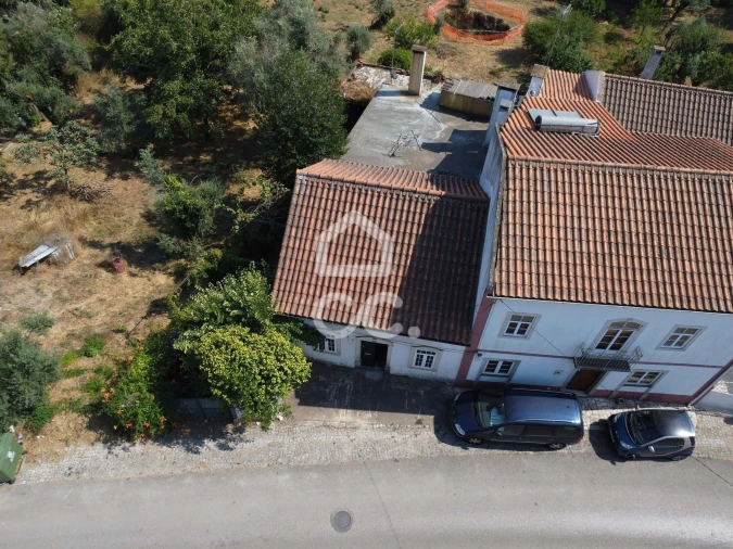 Moradia T4 para Venda em Avelar Foto 15