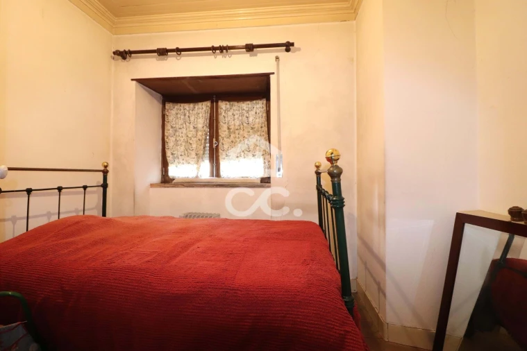 Moradia T4 para Venda em Avelar Foto 6