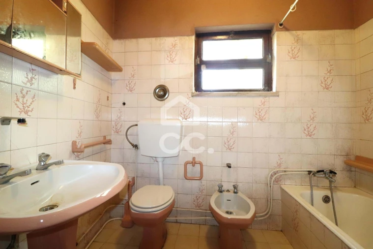 Moradia T4 para Venda em Avelar Foto 4