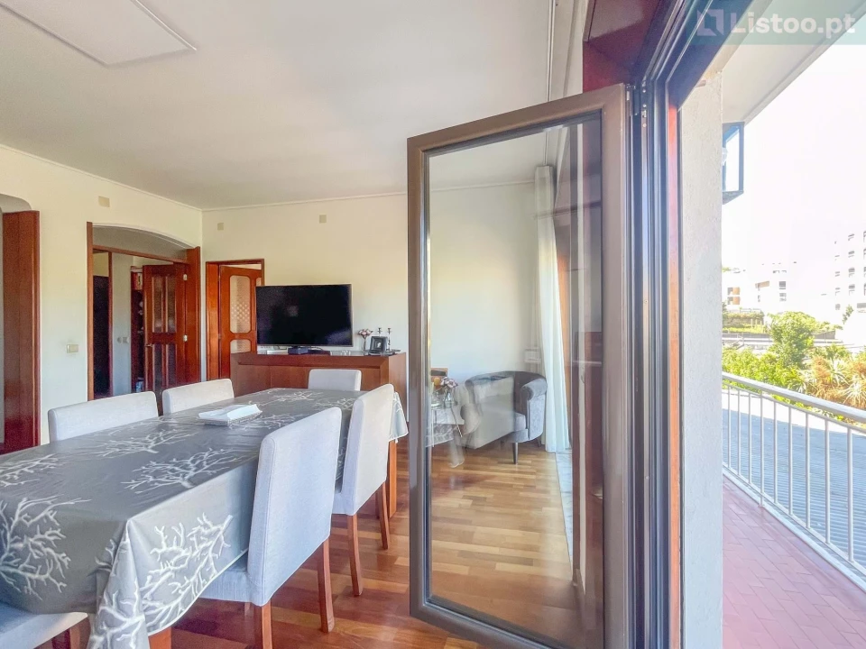 Apartamento T5 para Venda em Paranhos Foto 9