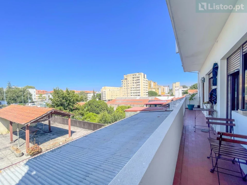 Apartamento T5 para Venda em Paranhos Foto 14