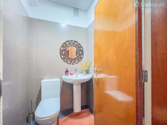 Apartamento T5 para Venda em Paranhos Foto 19