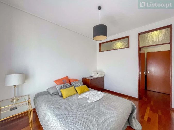 Apartamento T5 para Venda em Paranhos Foto 36