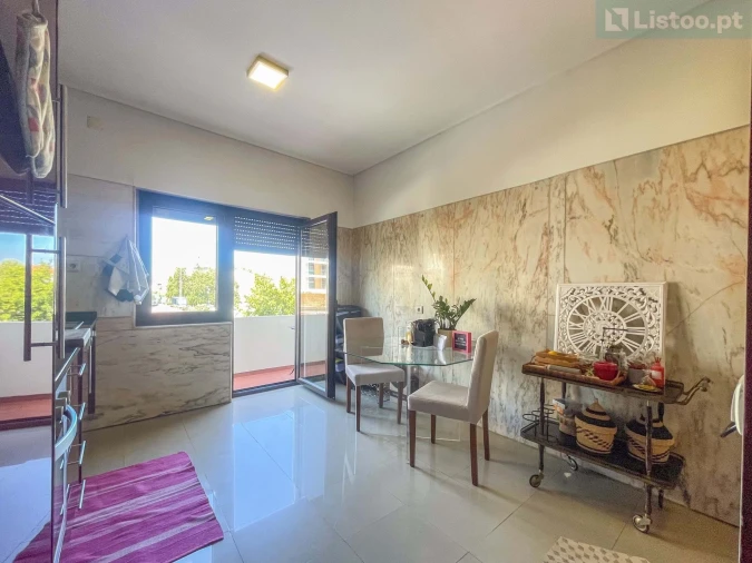 Apartamento T5 para Venda em Paranhos Foto 12