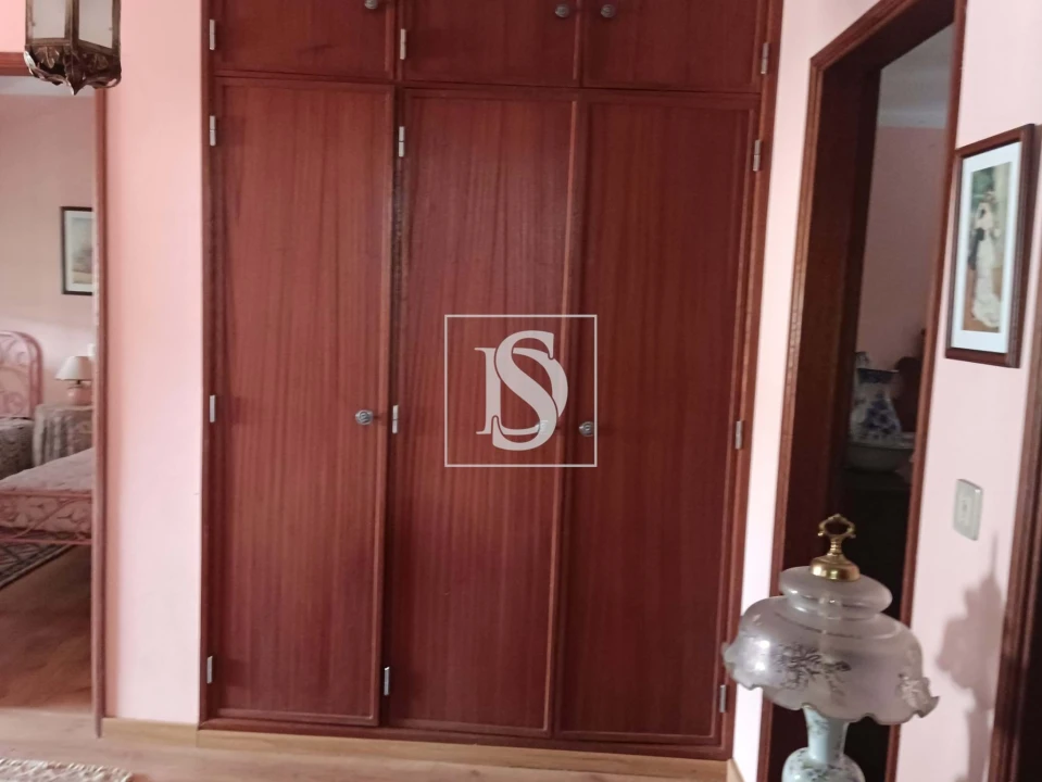 Moradia T5 para Venda em Granja do Ulmeiro Foto 19