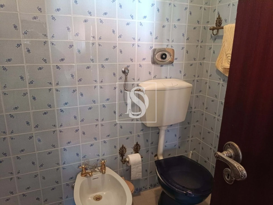 Moradia T5 para Venda em Granja do Ulmeiro Foto 23