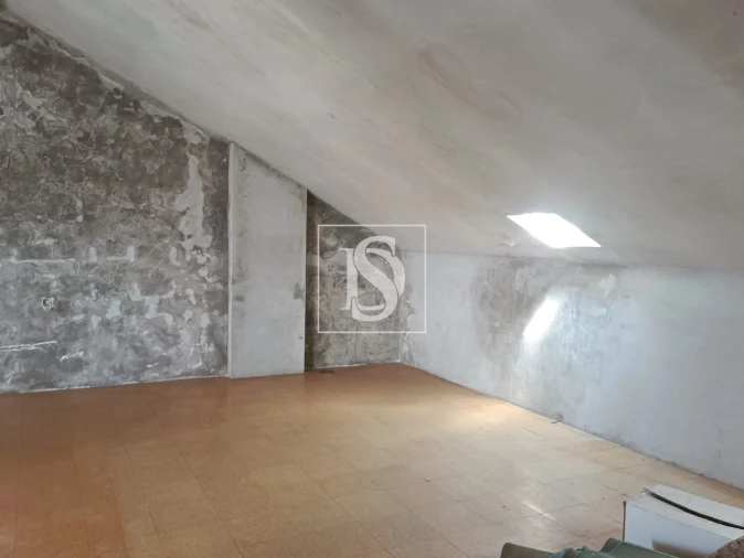 Moradia T5 para Venda em Granja do Ulmeiro Foto 30