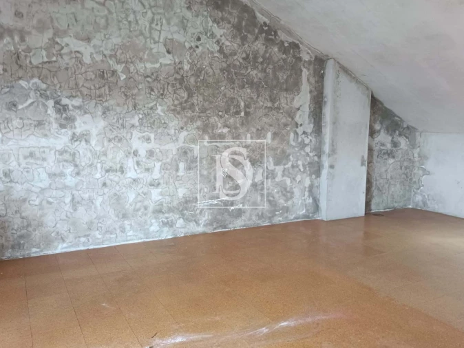 Moradia T5 para Venda em Granja do Ulmeiro Foto 29