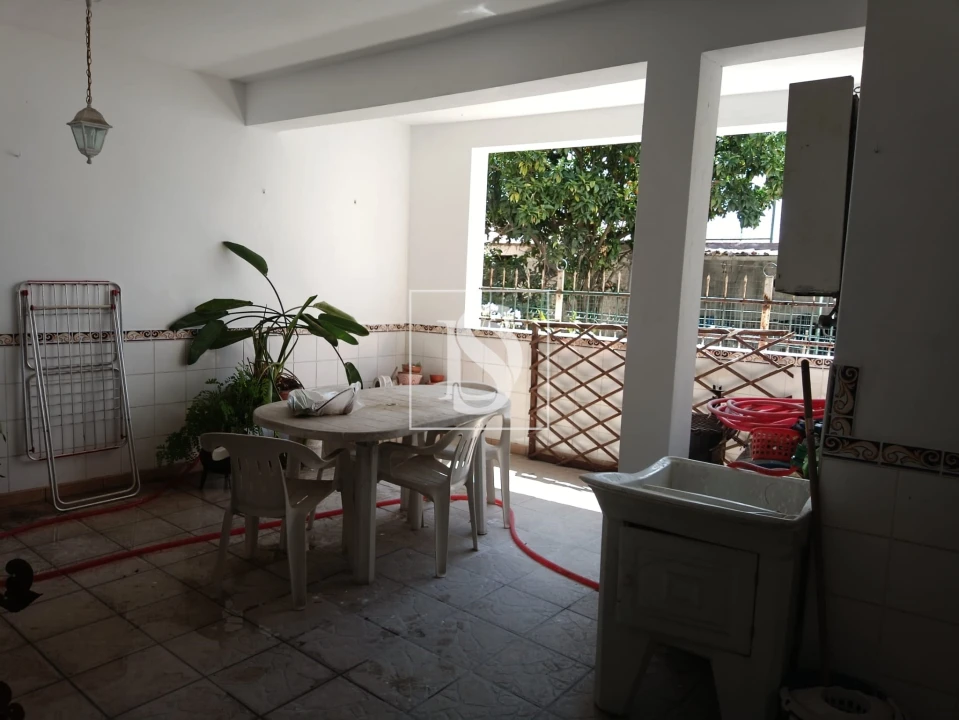 Moradia T5 para Venda em Granja do Ulmeiro Foto 36