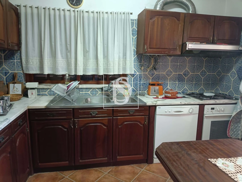 Moradia T5 para Venda em Granja do Ulmeiro Foto 5