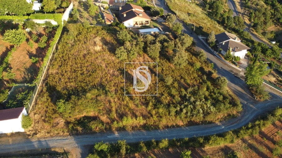 Terreno para Venda em Sé, Santa Maria e Meixedo Foto 4