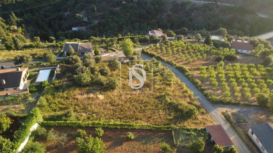 Terreno para Venda em Sé, Santa Maria e Meixedo Foto 2