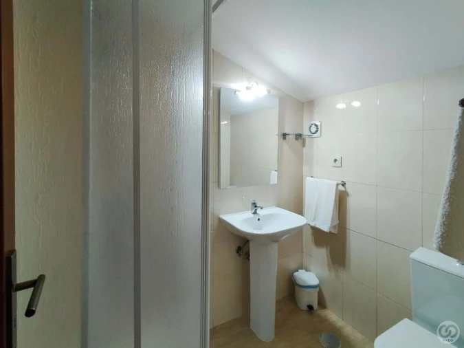 Moradia T9 para Venda em Seixo de Manhoses Foto 5