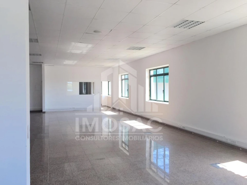 Armazém para Arrendamento em Malveira e São Miguel de Alcainça Foto 7