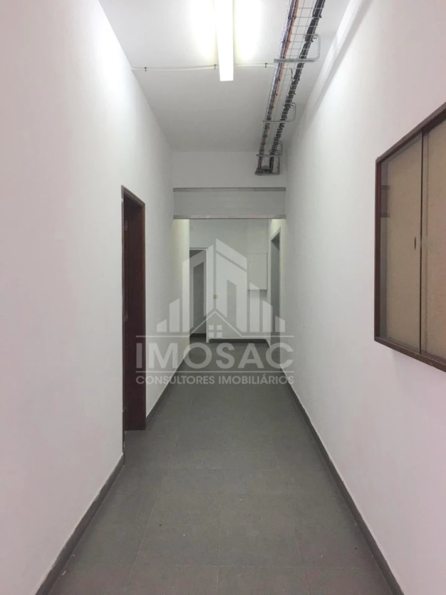 Armazém para Arrendamento em Malveira e São Miguel de Alcainça Foto 13