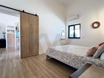 Moradia T6 para Venda em Olhão