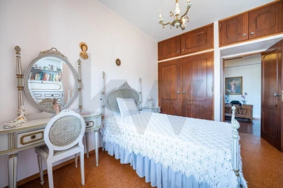 Moradia T5 para Venda em Loule (São Clemente)