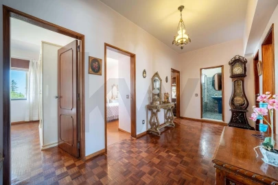 Moradia T5 para Venda em Loule (São Clemente)