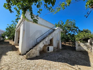 Moradia T5 para Venda em Loule (São Clemente)