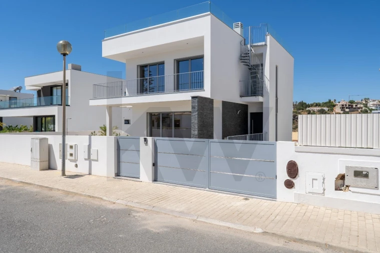 Moradia T3 para Venda em Albufeira e Olhos de Água Foto 4