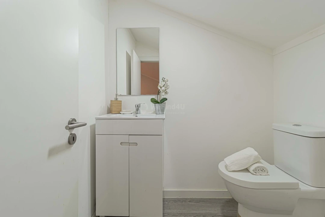 Apartamento T3 para Venda em Seixal Foto 47