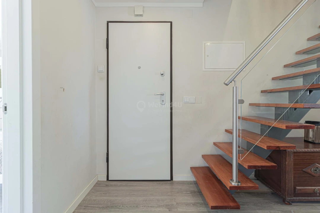 Apartamento T3 para Venda em Seixal Foto 2