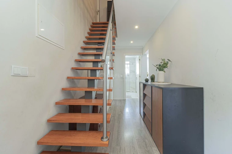 Apartamento T3 para Venda em Seixal Foto 3