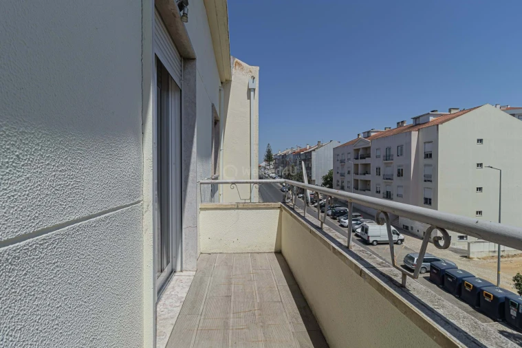 Apartamento T3 para Venda em Seixal Foto 36