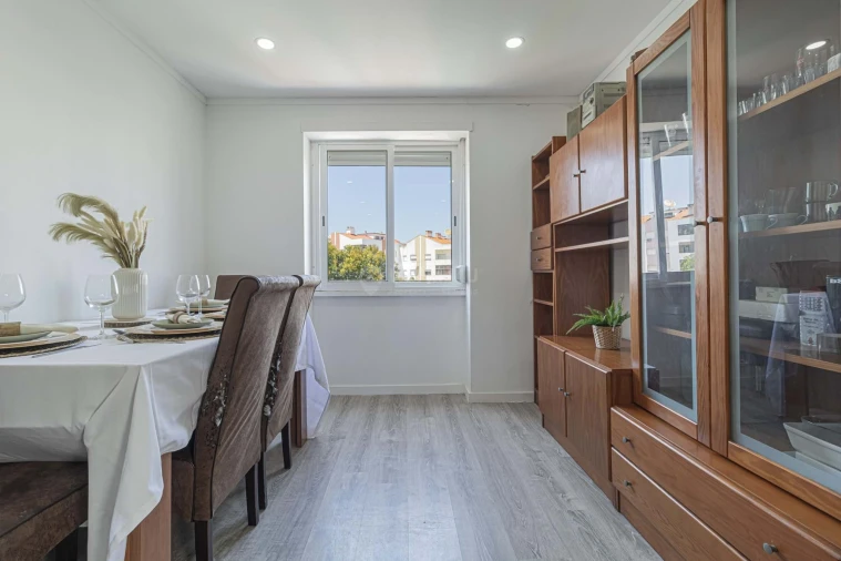 Apartamento T3 para Venda em Seixal Foto 16