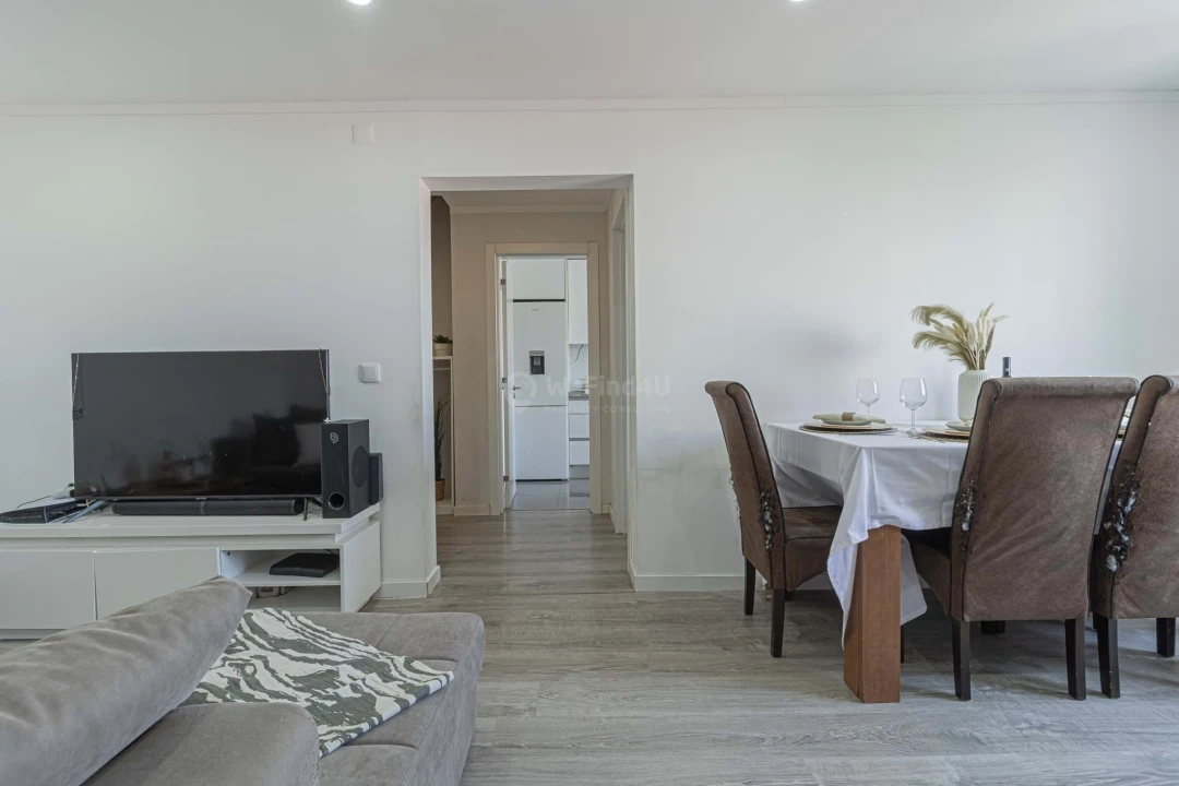 Apartamento T3 para Venda em Seixal Foto 18