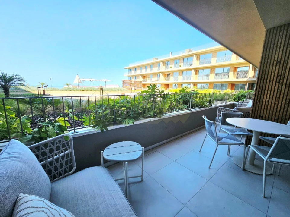 Apartamento T2 para Venda em Quarteira Foto 9