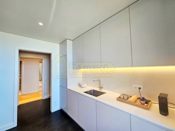 Apartamento T2 para Venda em Quarteira Foto 11