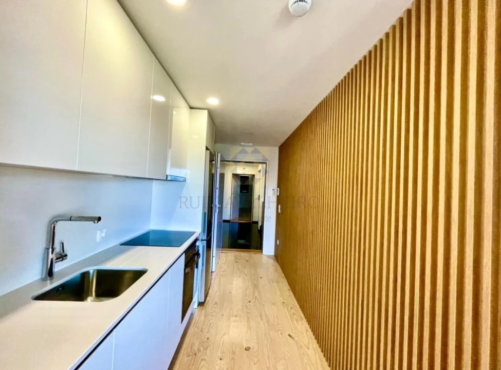 Apartamento para Venda em Cedofeita, Santo Ildefonso, Sé, Miragaia, São Nicolau e Vitória Foto 3