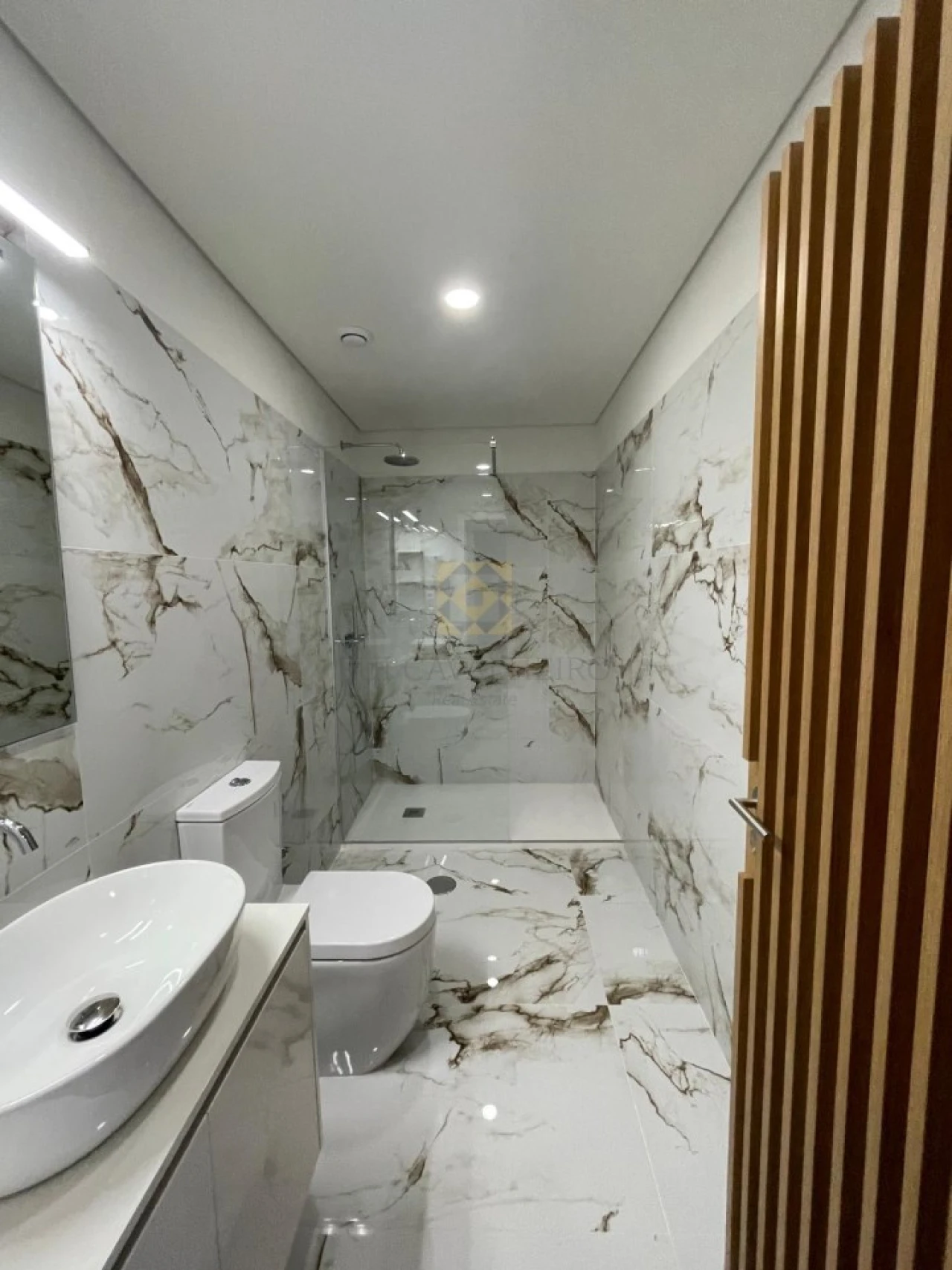 Apartamento para Venda em Cedofeita, Santo Ildefonso, Sé, Miragaia, São Nicolau e Vitória Foto 5
