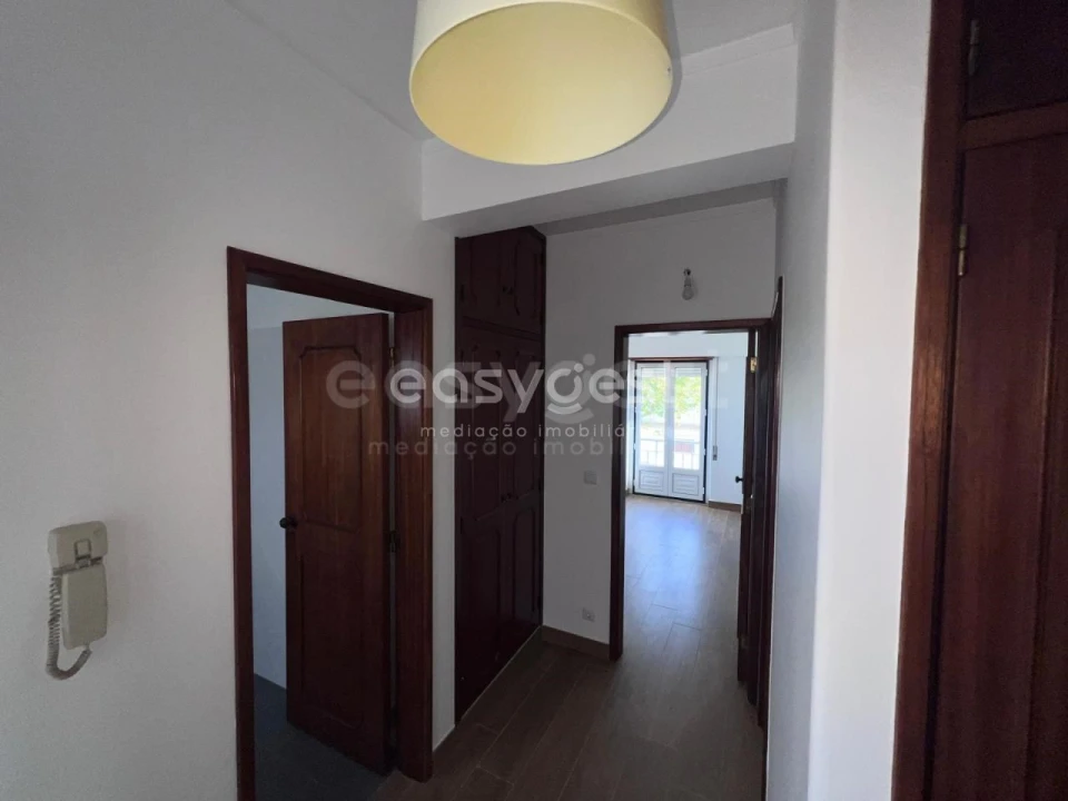 Apartamento T2 para Venda em São João Baptista e Santa Maria dos Olivais Foto 9