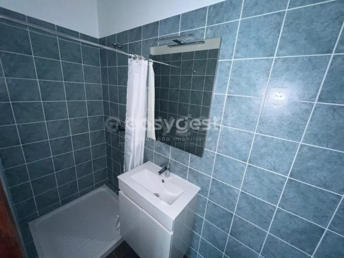 Apartamento T2 para Venda em São João Baptista e Santa Maria dos Olivais Foto 4