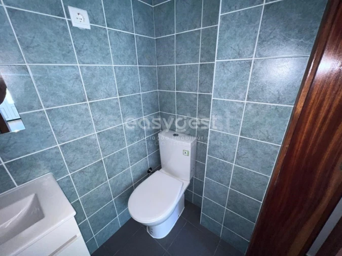 Apartamento T2 para Venda em São João Baptista e Santa Maria dos Olivais Foto 5