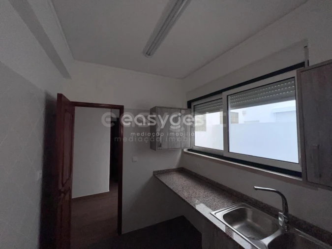 Apartamento T2 para Venda em São João Baptista e Santa Maria dos Olivais Foto 8