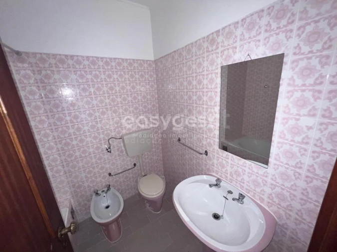 Apartamento T2 para Venda em São João Baptista e Santa Maria dos Olivais Foto 14