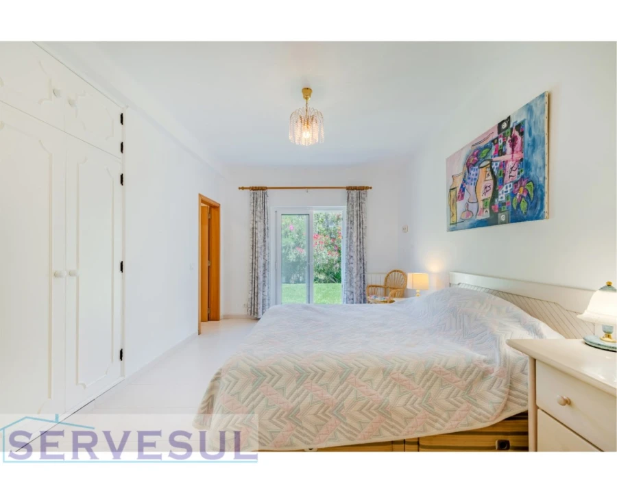 Moradia T5 para Venda em Porches Foto 29