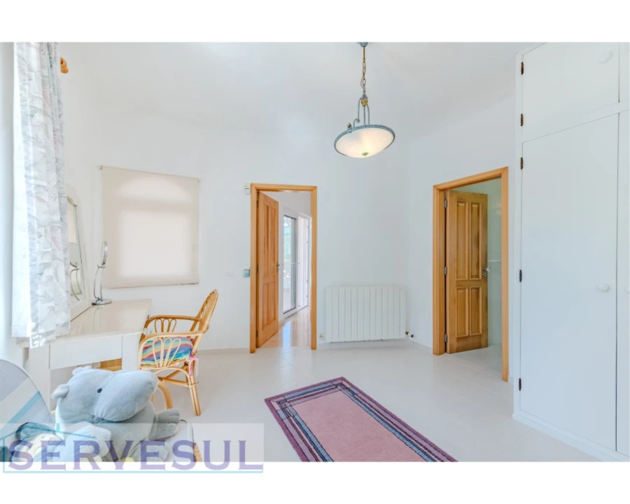 Moradia T5 para Venda em Porches Foto 39