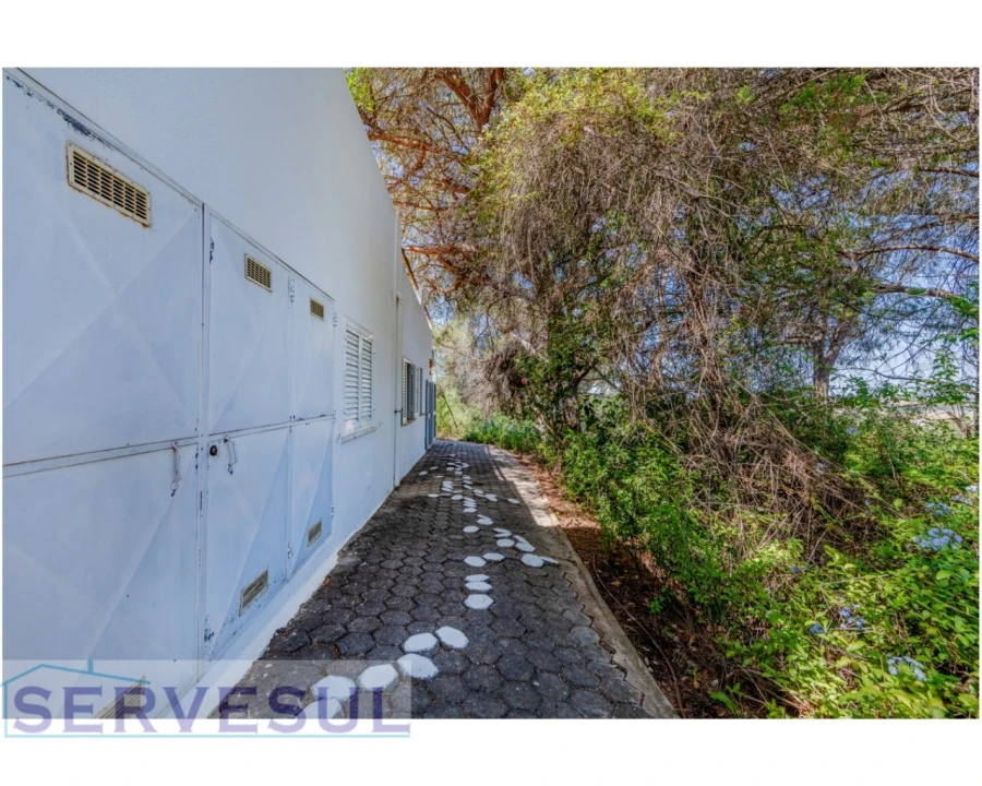 Moradia T5 para Venda em Porches Foto 46